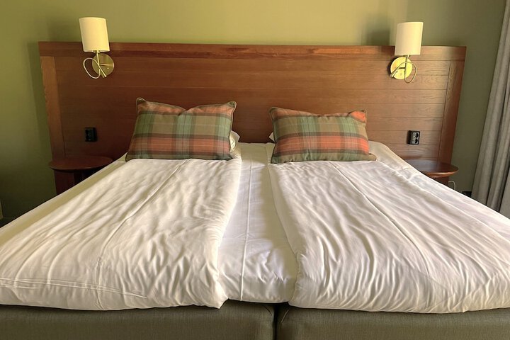 Room 18 of 66