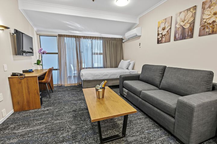 Room 29 of 65
