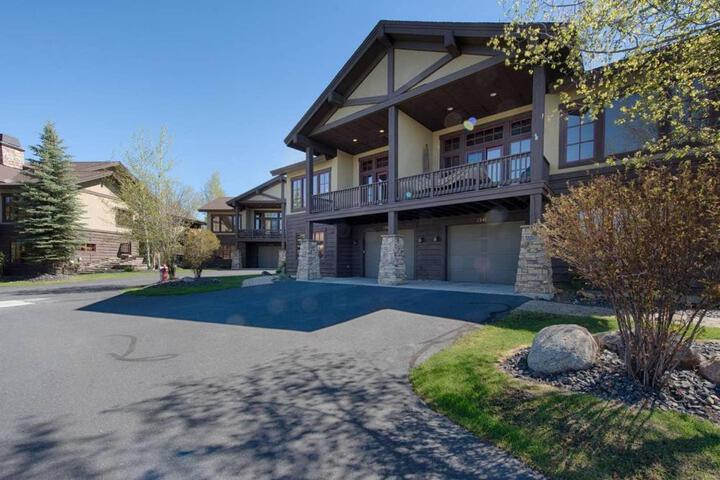 Greystone on Payette Lake by Casago McCall - Donerightmanagement in McCall, ID