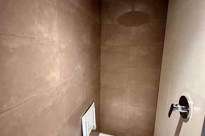 Room 59 of 77