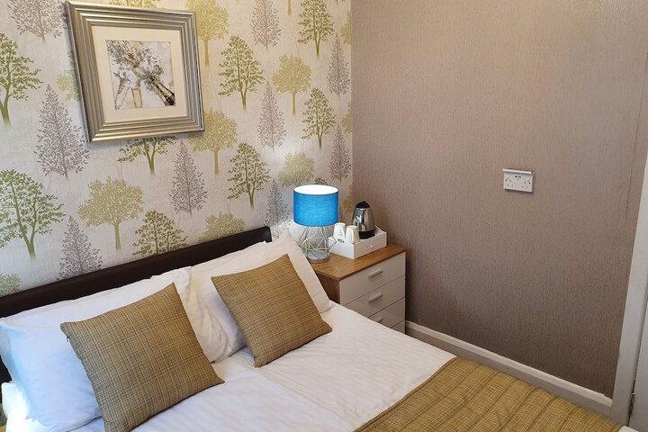 Room 21 of 49