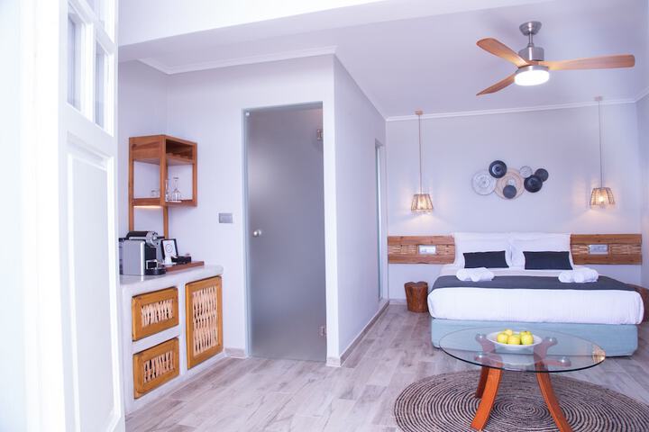 Room 27 of 87