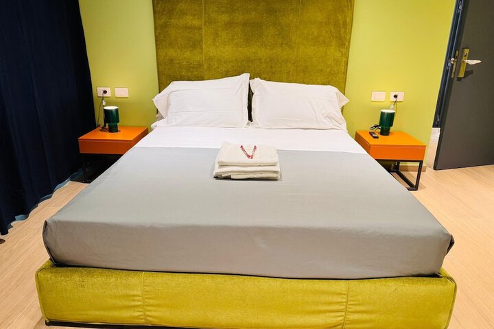 Room 38 of 62