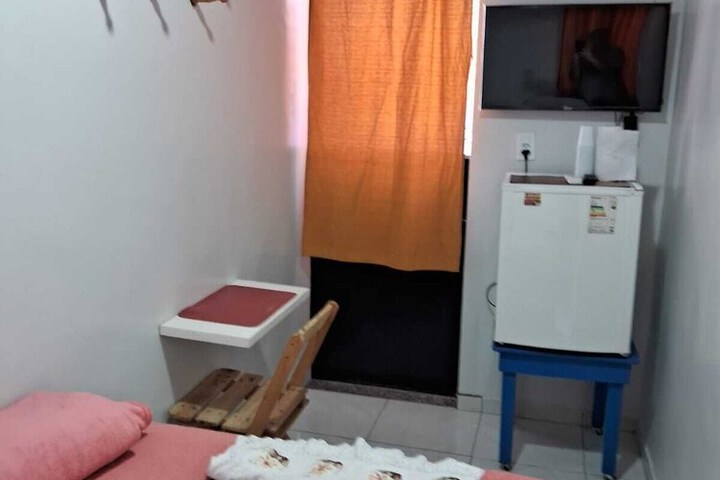 Room 9 of 19