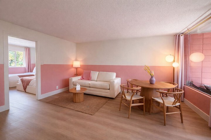 Room 20 of 27