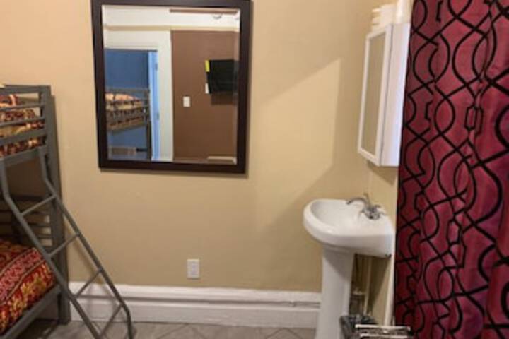Room 67 of 129