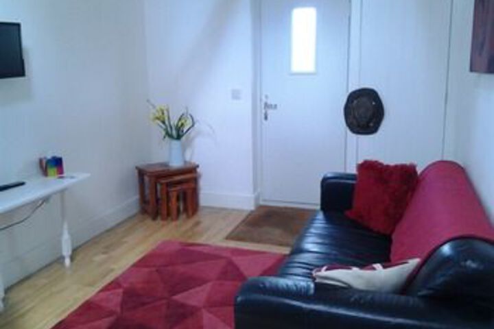Room 7 of 10