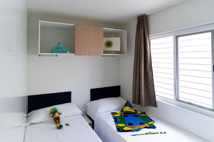 Room 6 of 91