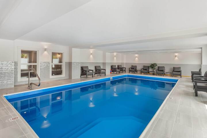 Pool 117 of 166