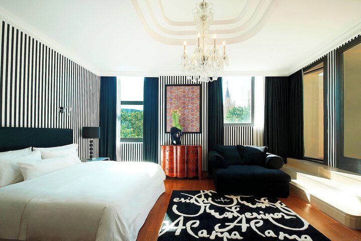 Room 14 of 52