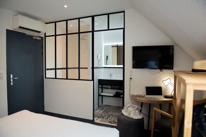 Room 75 of 113