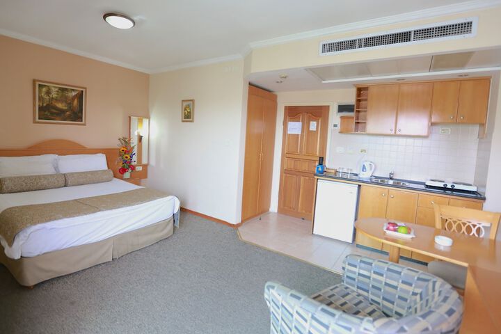 Room 47 of 86