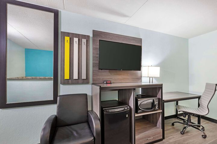 Standard | King Bed (16 of 19)