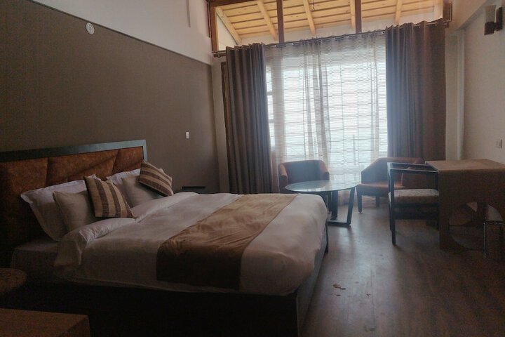 Room 16 of 42