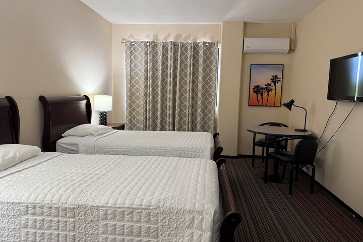 Room 11 of 23
