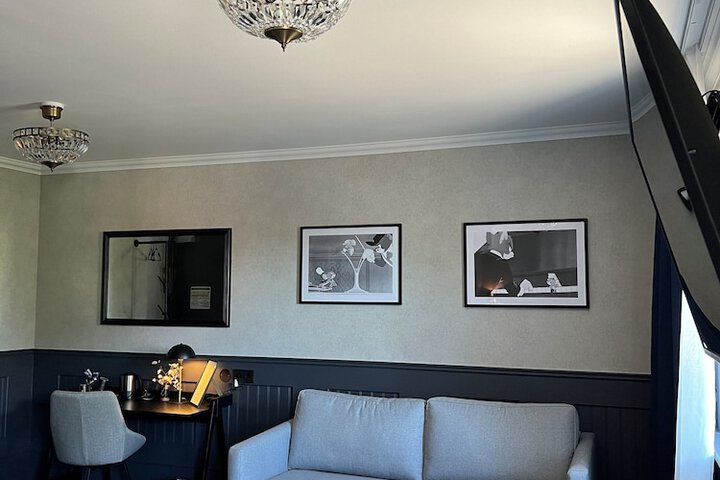 Room 7 of 35