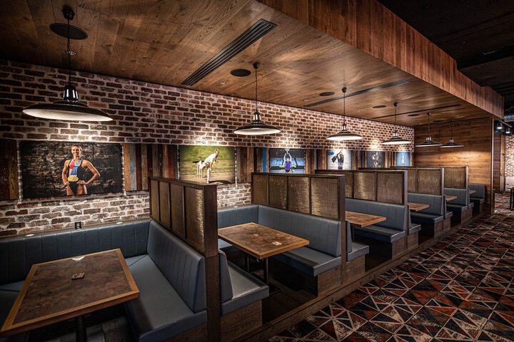 Lounge 87 of 134