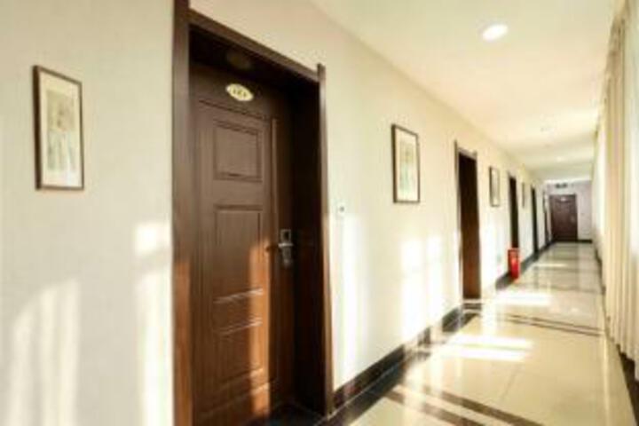 Linkai Business Hotel