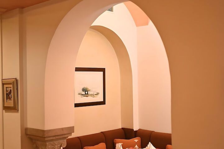 Dining 63 of 92