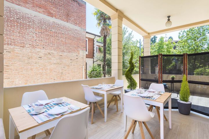 Terrace/Patio 28 of 48