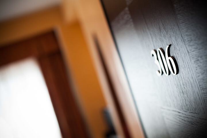 Room 30 of 81