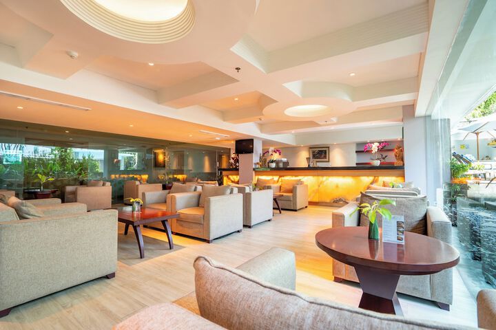 Guest Lobby