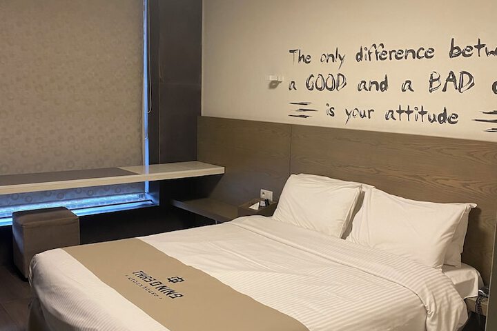 Room 21 of 64