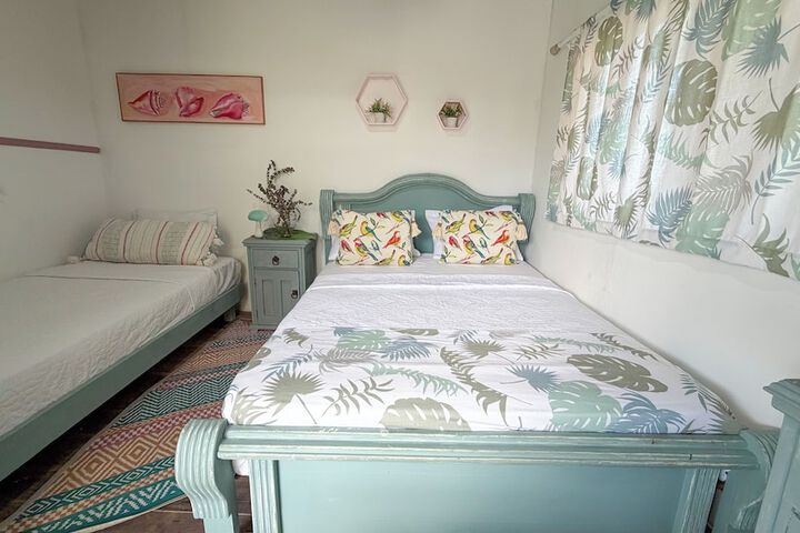 Room 25 of 137