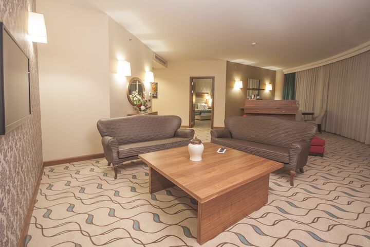 Room 7 of 49