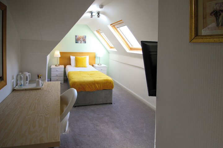 Room 20 of 42