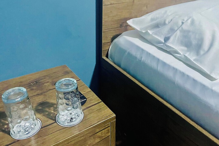 Room 35 of 146