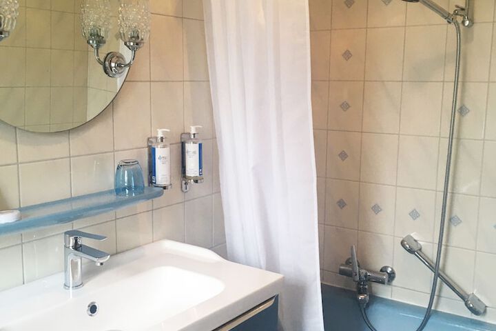 Bathroom Interior Photo