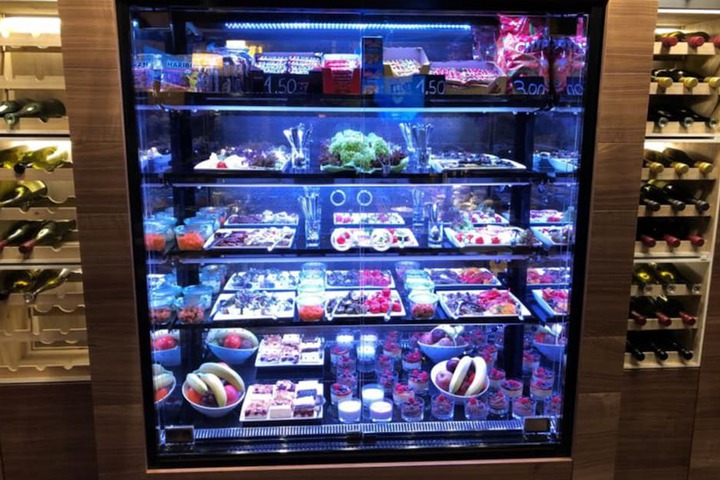 Snack bar