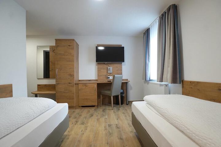 Room 3 of 24