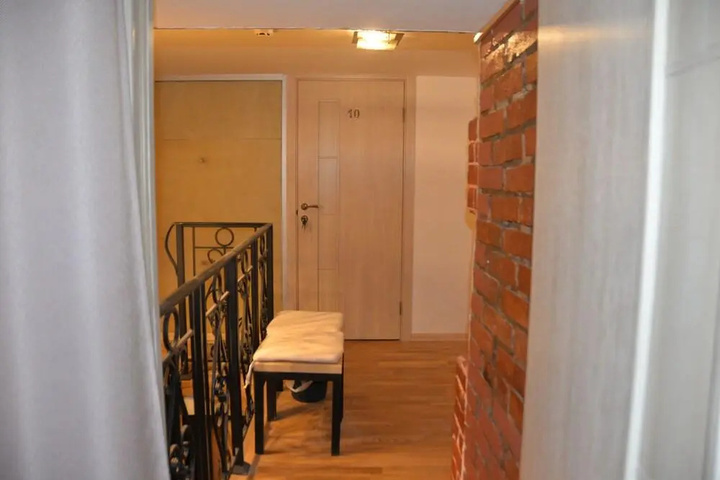 Room 2 of 14