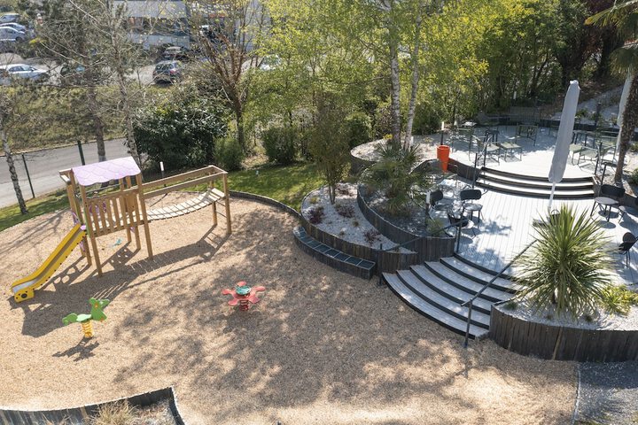 Pool 210 of 278