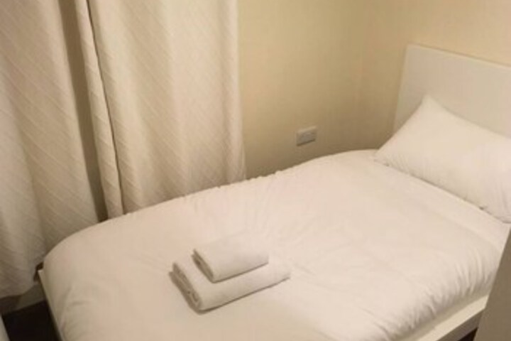 Room 12 of 15
