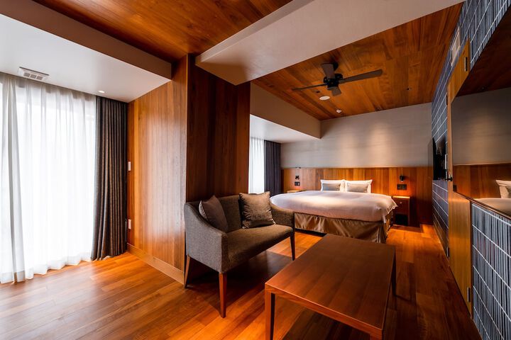 Room 18 of 113