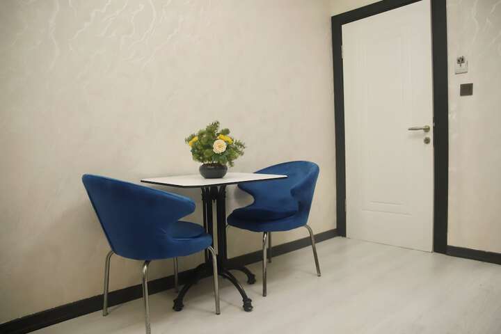Room 42 of 58