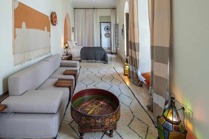 Room 16 of 47