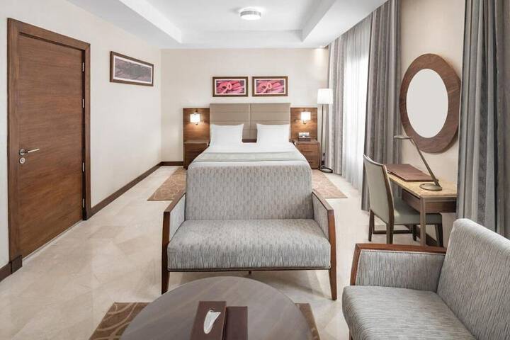 Room 10 of 70