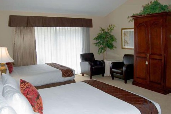 Room 3 of 62