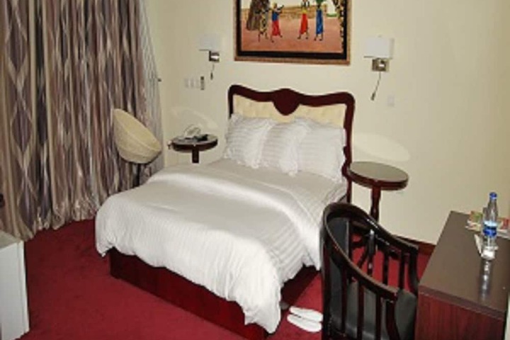 Room 13 of 62