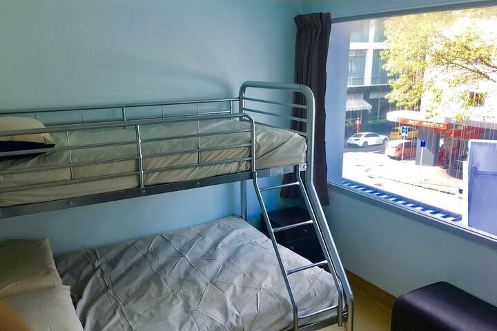 Room 5 of 49