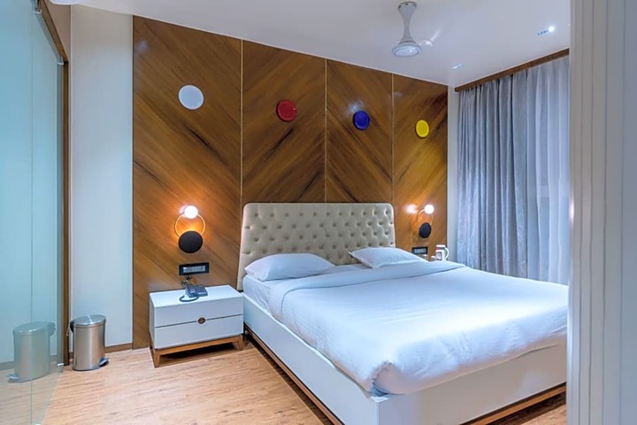 Hotel Four Season