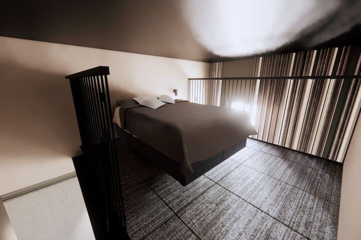 Room 40 of 65