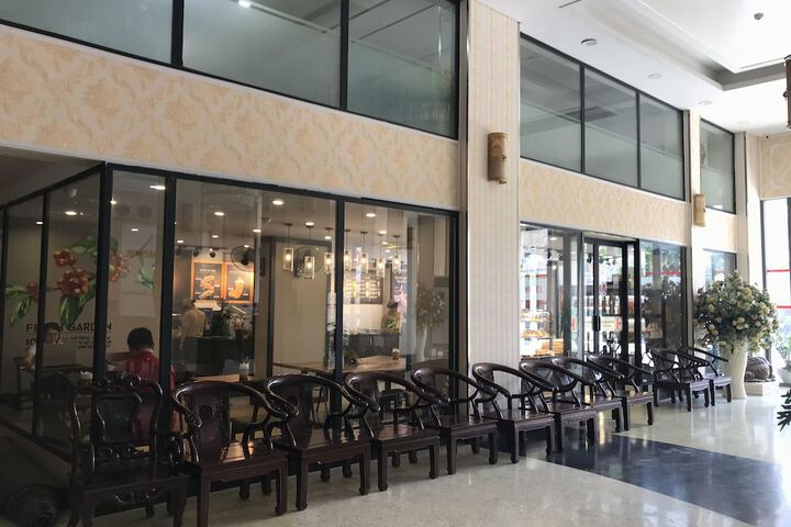 Entrance & Lobby