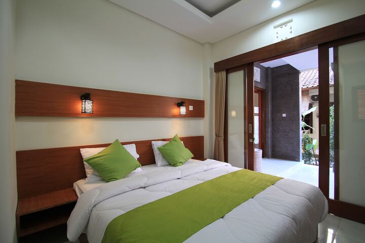 Room 6 of 37
