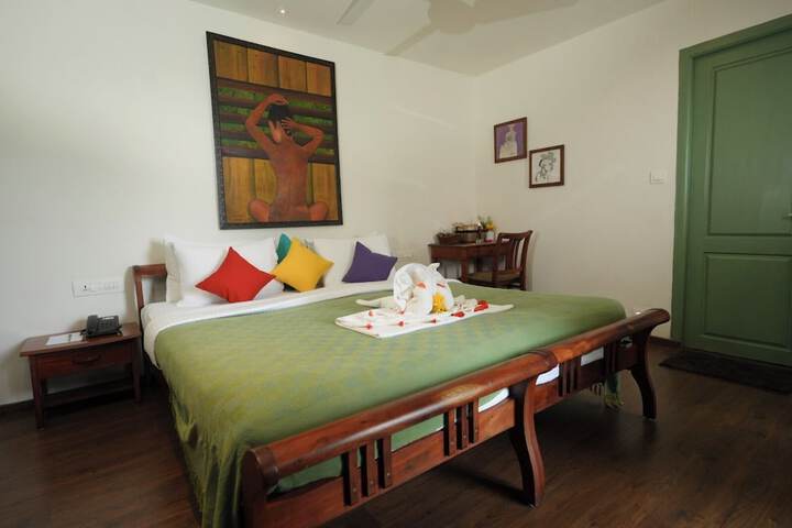 Room 15 of 114