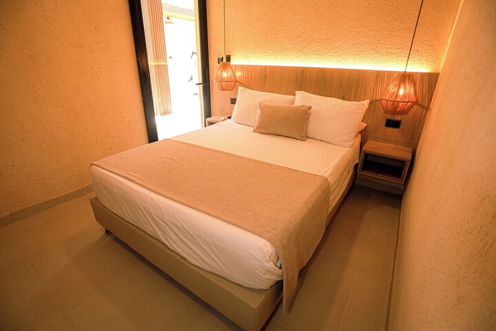 Room 2 of 26
